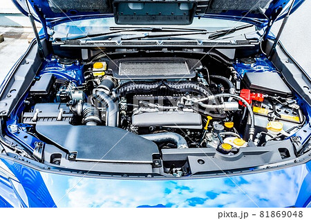 青い自動車のエンジンルームのイラスト素材 青い自動車のエンジンルームのイラスト素材