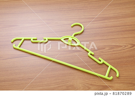 ハンガー 81870289