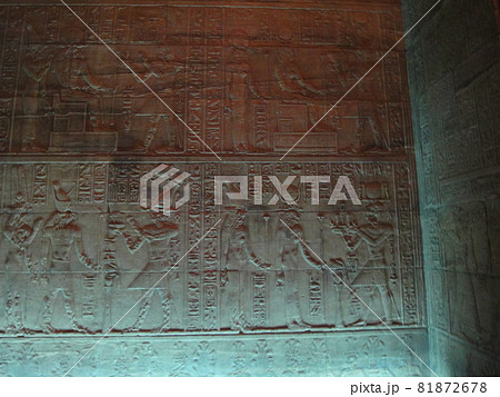 フィラエ神殿 81872678