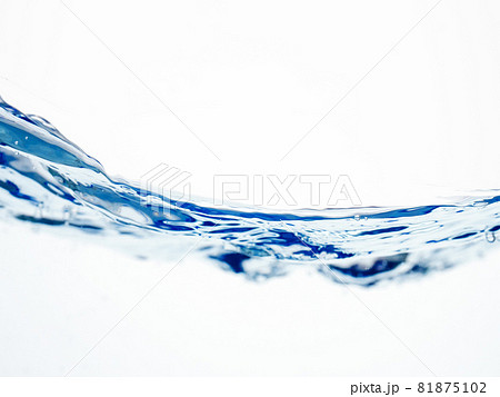 水　水面　流れ　 81875102