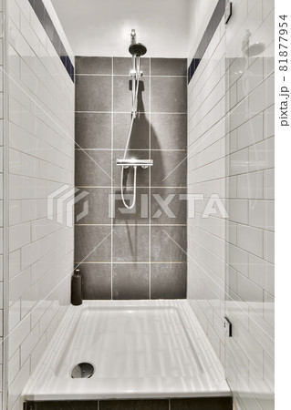 Interior design of beautiful and elegant bathroom 81877954
