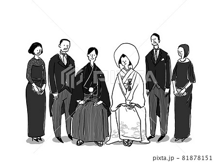 新郎新婦と親族、両親、（花嫁：綿帽子　女性：洋装）和装、ウエディング、結婚、和装ウエディング 81878151