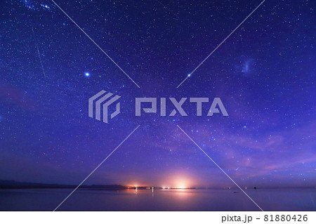 ウユニ塩湖 ボリビア ウユニ塩湖 ボリビア 81880426