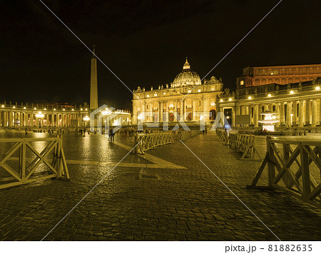バチカン・サンピエトロ大聖堂 夜景 / St. Peter's Basilica, Vatican バチカン・サンピエトロ大聖堂 夜景 / St. Peter's Basilica, Vatican 81882635