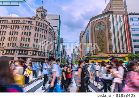 日本の東京都市景観　緊急事態宣言下の銀座などを望む（9日、宣言30日まで延長決定）＝9月11日 81883408