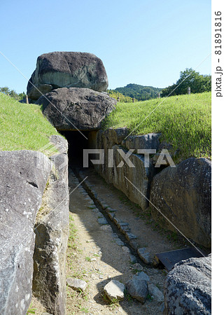 石舞台古墳　入口　奈良県明日香村 81891816