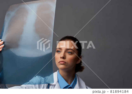 doctor radiologist examination x-ray health 81894184