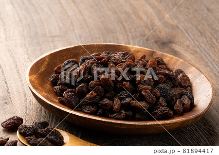 レーズン 81894417