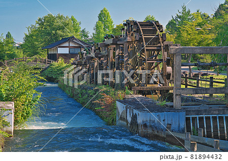【五連揚水水車】 富山県砺波市中村 81894432