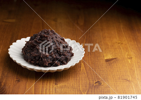 粒あん　テーブル 81901745