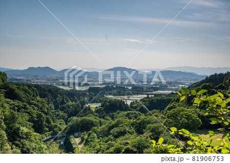 宇曽川ダムの展望台から見た滋賀県東近江市 81906753