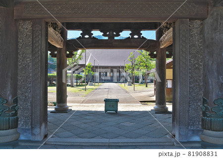 【瑞泉寺】 富山県南砺市井波 81908831