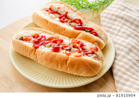 ホットドッグ 81910904