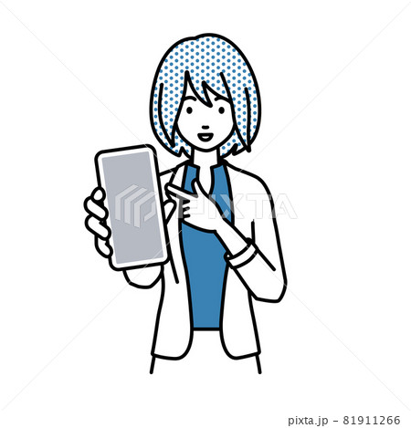 立ってスマートフォンを指差してこちらに向けて見せているジャケットの女性 立ってスマートフォンを指差してこちらに向けて見せているジャケットの女性 81911266