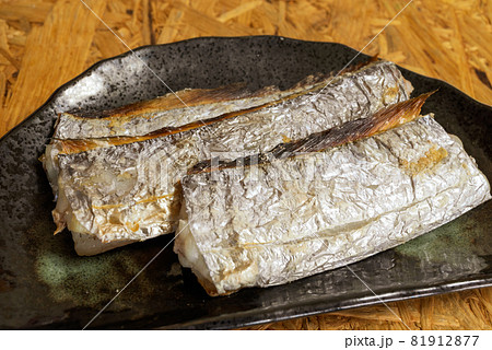太刀魚の塩焼き 太刀魚の塩焼き 81912877