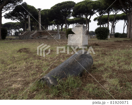 old ancient ostia archeological ruins 81920071