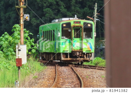【山口県】北河内駅に向かう単行列車　錦川清流線　キハ40 81941382