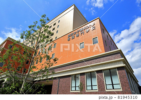 東京　足立区江北の都市風景　東京女子医科大学附属 足立医療センター 81945310