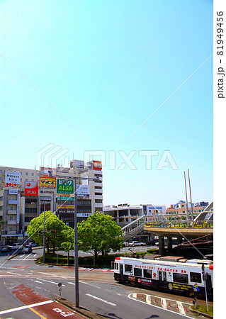 豊橋市、路面電車が走る風景 豊橋市、路面電車が走る風景 81949456