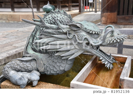 夏の清水寺　轟門　普門閣 81952136