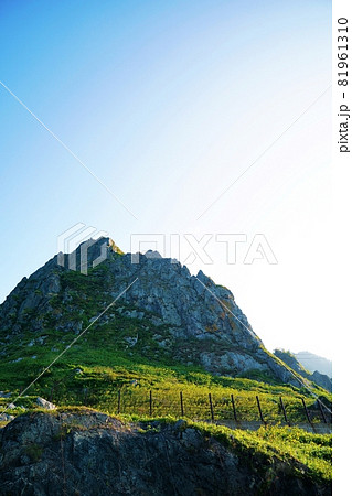 夏の北見神威岬　北海道枝幸町・浜頓別町 81961310