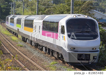 【JR北海道、運転手ぼかし済】ノースレインボーエクスプレス 特急ニセコ号 石谷ー森間にて 【JR北海道、運転手ぼかし済】ノースレインボーエクスプレス 特急ニセコ号 石谷ー森間にて 81965480