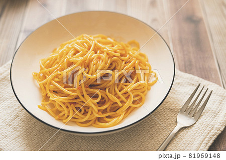 シンプルなトマトクリームパスタ シンプルなトマトクリームパスタ 81969148