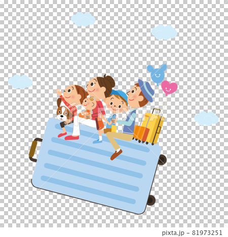 トランクに乗って旅行に出かける家族 81973251
