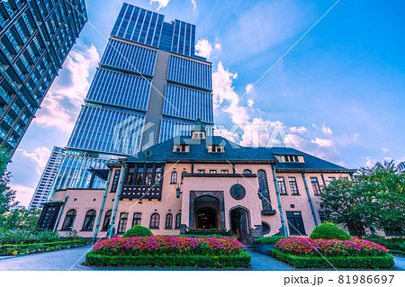 日本の東京都市景観 紀尾井町の超高層ビルなどを望む 日本の東京都市景観 紀尾井町の超高層ビルなどを望む 81986697