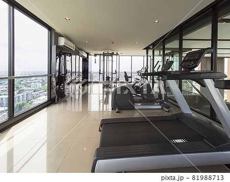タイ コンドミニアムのフィットネスルーム / Fitness studio, Bangkok タイ コンドミニアムのフィットネスルーム / Fitness studio, Bangkok 81988713