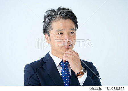 ミドル男性 ビジネス ミドル男性 ビジネス 81988865