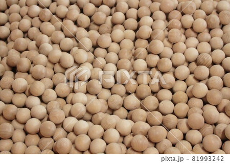 木のボールプール 81993242