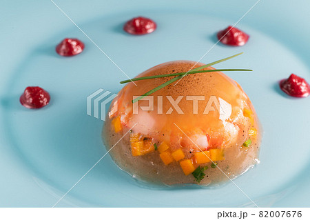 Aspic recipe, jelly made from a broth of prawns and peppery beetroot Aspic recipe, jelly made from a broth of prawns and peppery beetroot 82007676