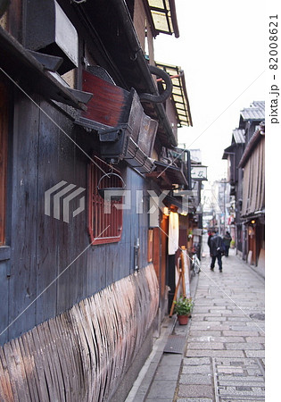 【冬の京都】 先斗町 【冬の京都】 先斗町 82008621