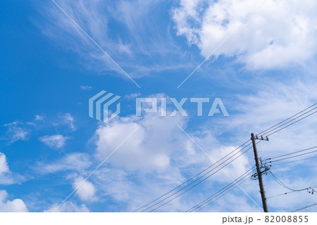 気持ちいい青い空 82008855