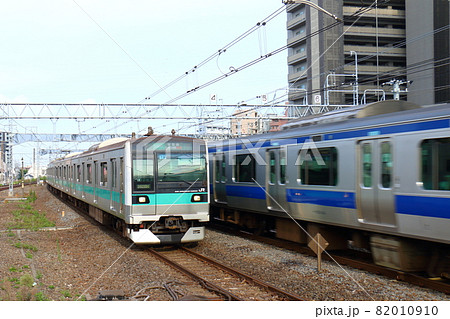 常磐線 常磐線各駅停車E233系電車 常磐緩行線と常磐快速線E231系