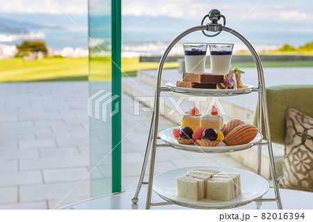 アフタヌーンティー(ケーキスタンド) 82016394