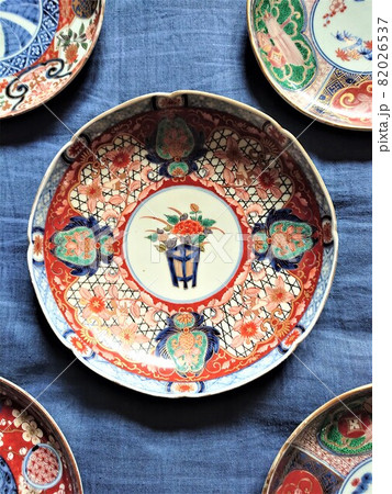 最高の骨とう品-江戸時代制作の皿 82026537