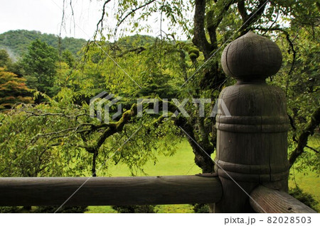 若狭神宮寺　廊下の飾り柱 82028503