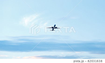 飛行機 夕景 飛行機 夕景 82031638