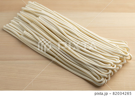 うどんの麺 うどんの麺 82034265