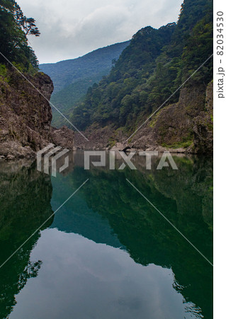 瀞峡の光景　和歌山県東牟婁郡北山村 82034530