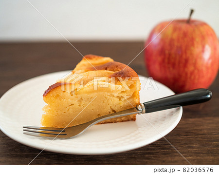 林檎のケーキ 82036576