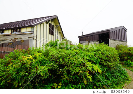 飯豊山　切合小屋とトイレ 82038549