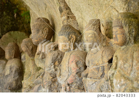 大分県臼杵石仏　臼杵磨崖仏 82043333