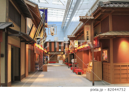 羽田空港第3ターミナル (旧名:国際線ターミナル) 　4F江戸小路のレストラン＆ショップ街 82044752