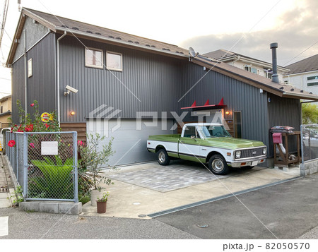 アメリカン・ピックアップトラックのある住宅 アメリカン・ピックアップトラックのある住宅 82050570