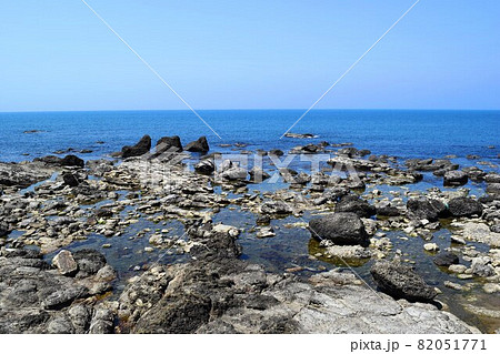 湯野浜海岸の岩場風景 湯野浜海岸の岩場風景 82051771