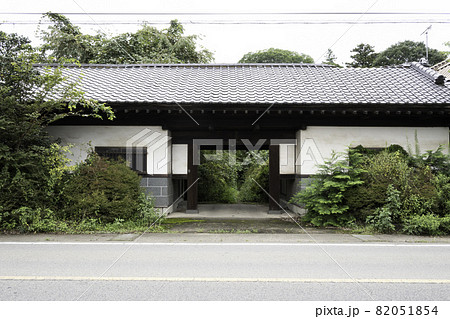 奥州街道 大田原市内 吉沢の長屋門 奥州街道 大田原市内 吉沢の長屋門 82051854