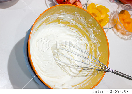 ホイップクリーム 82055293